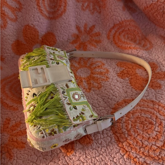 Fendi Baguette with fringe - Picture 6 of 7